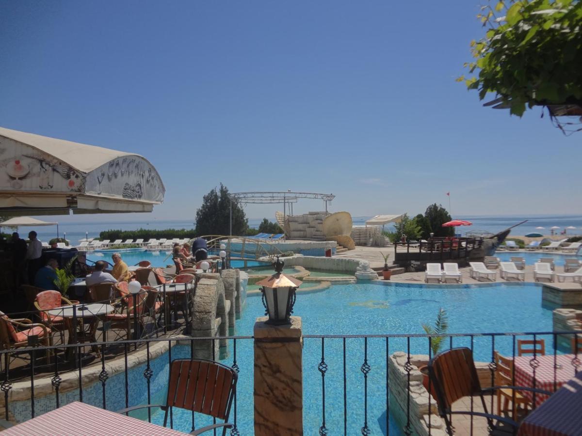 Sea View Rental Front Beach Golden Sands Exterior foto